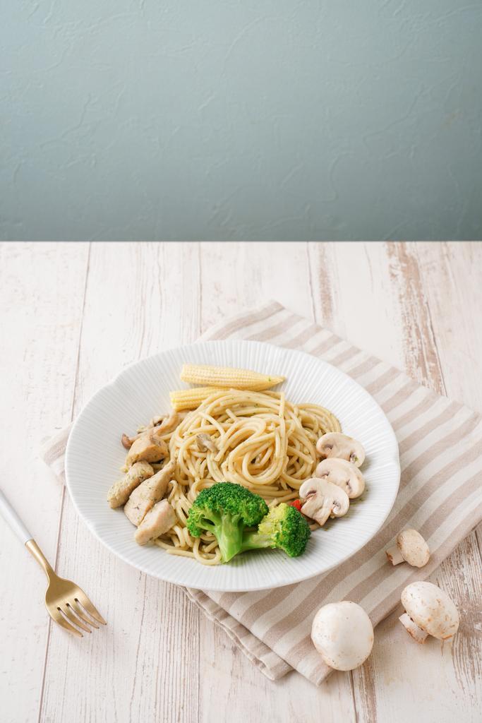 白醬義大利麵